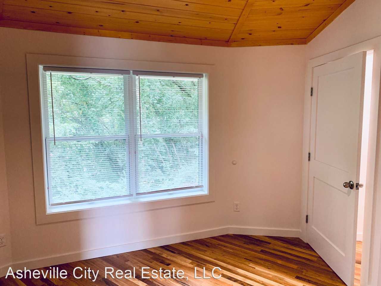 50 Logan Avenue - Photo 2 of 11