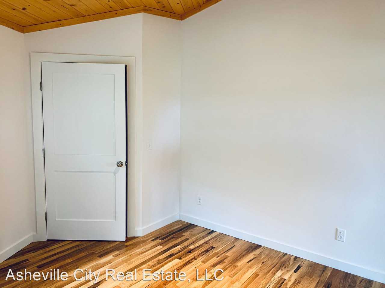 50 Logan Avenue - Photo 3 of 11