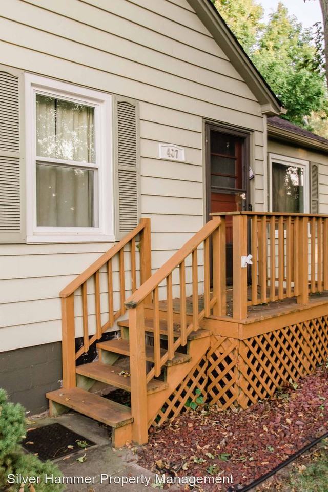 407 S Main St - Photo 3 of 25