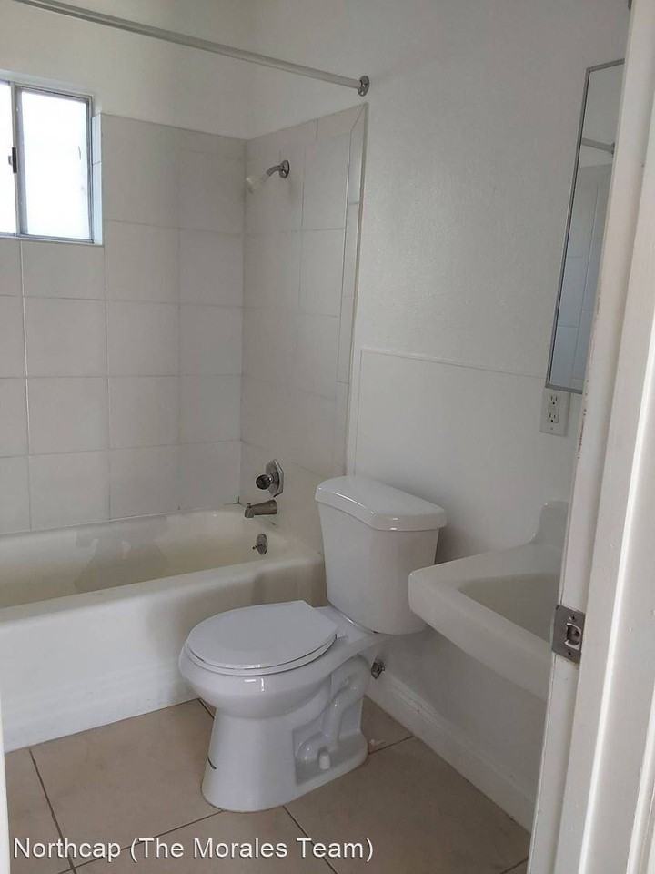 2121 N. Carroll Street - Photo 2 of 3