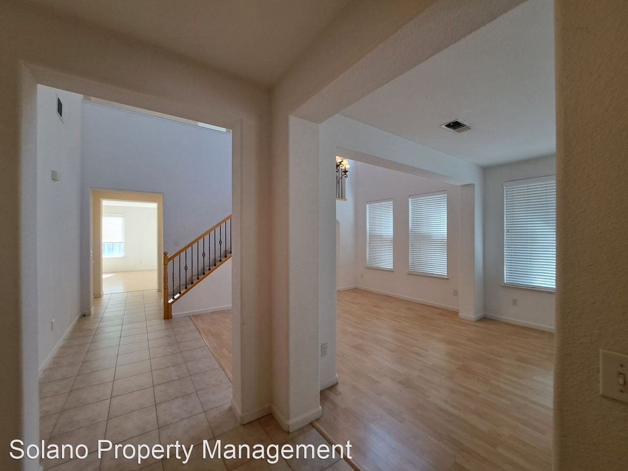 655 Parisio Cir - Photo 3 of 31