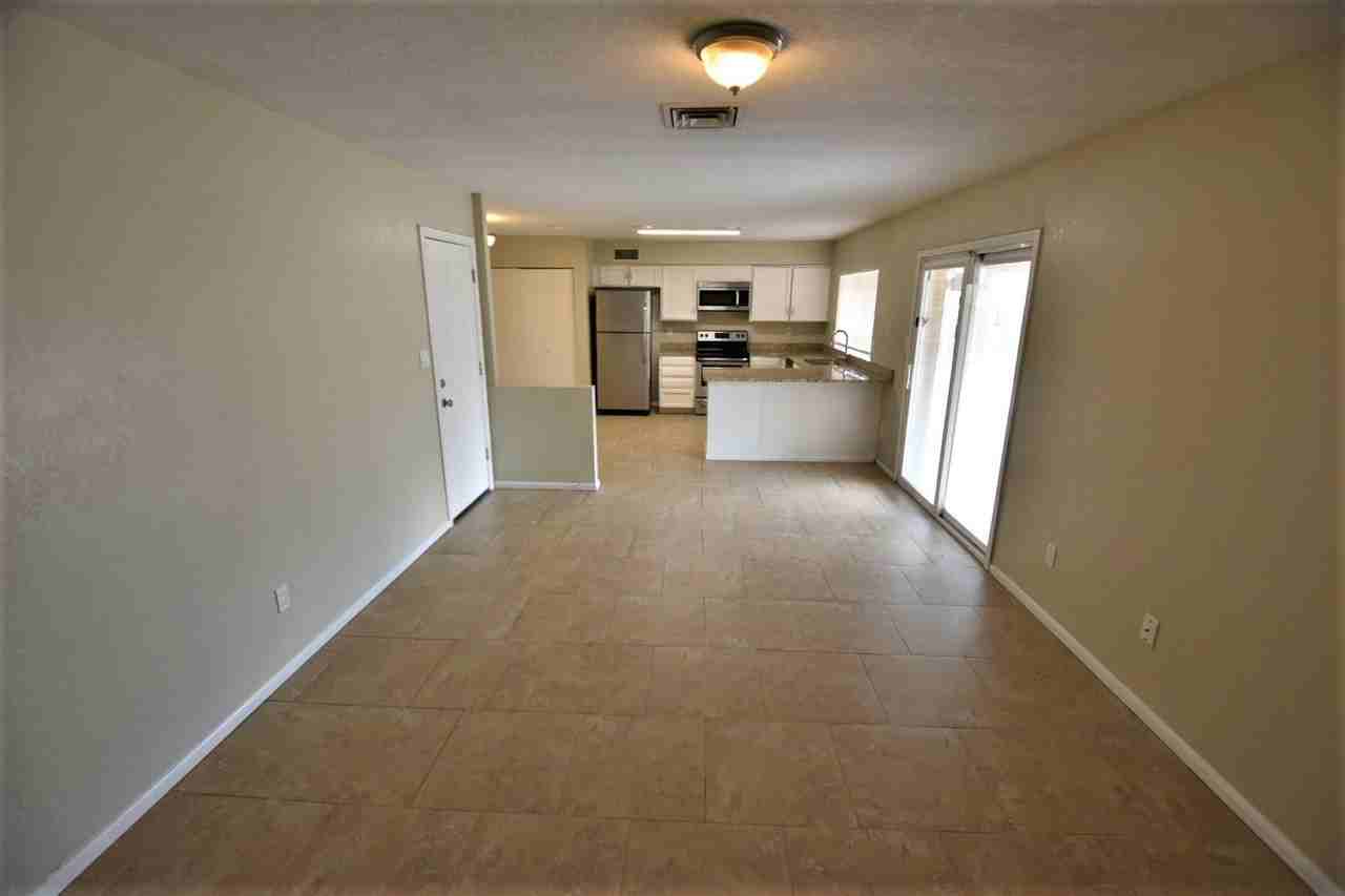 4229 W Mescal St - Photo 3 of 17