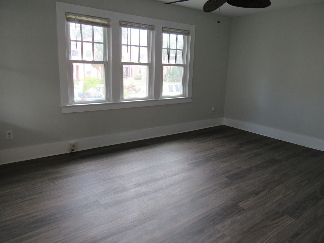 419 N Oleander Ave #2 - Photo 2 of 11