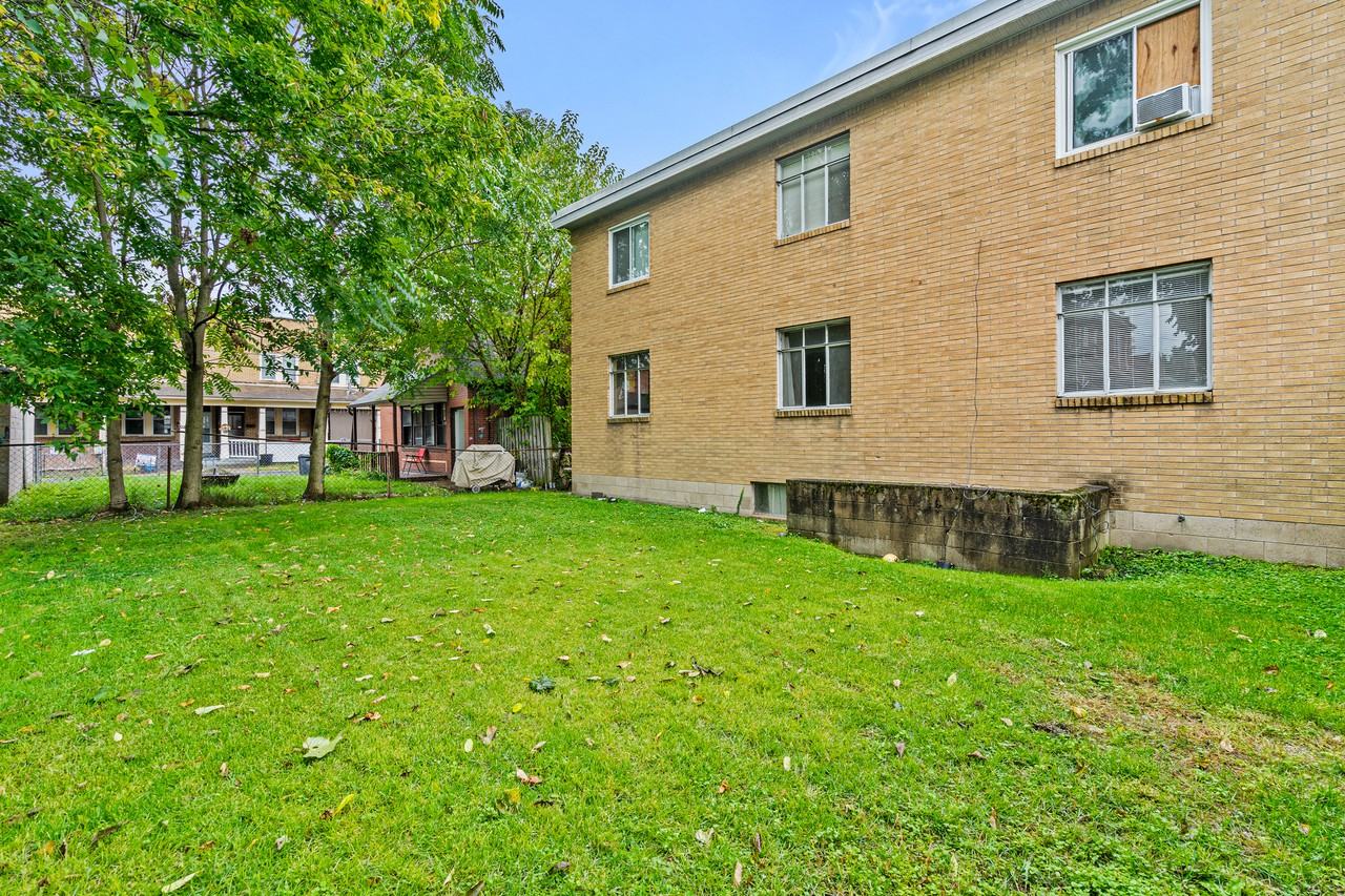 204 Copeland St - Photo 2 of 3
