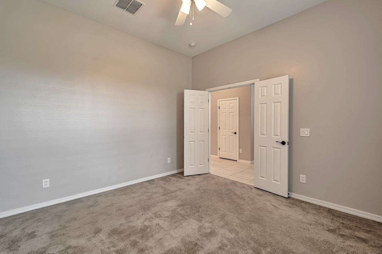 476 W Glacier Bay Dr - Photo 4 of 25