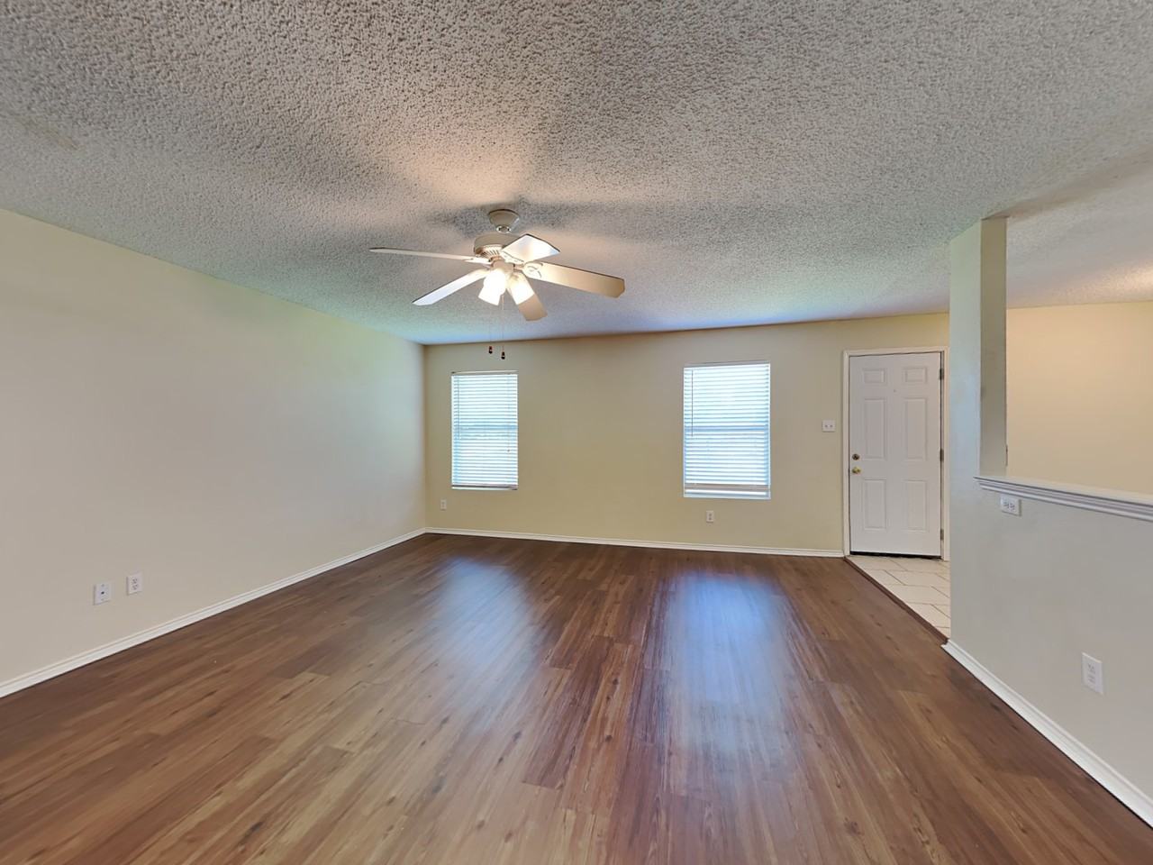 2310 Graystone Dr - Photo 3 of 24