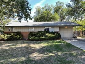 860 34th St - Photo 1 of 1
