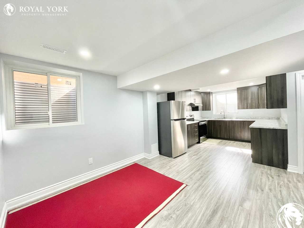 326 Cochrane Terr #2 - Photo 3 of 25