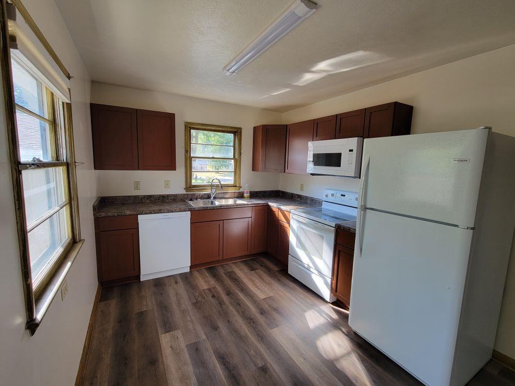 1151 Elba Ave - Photo 4 of 25