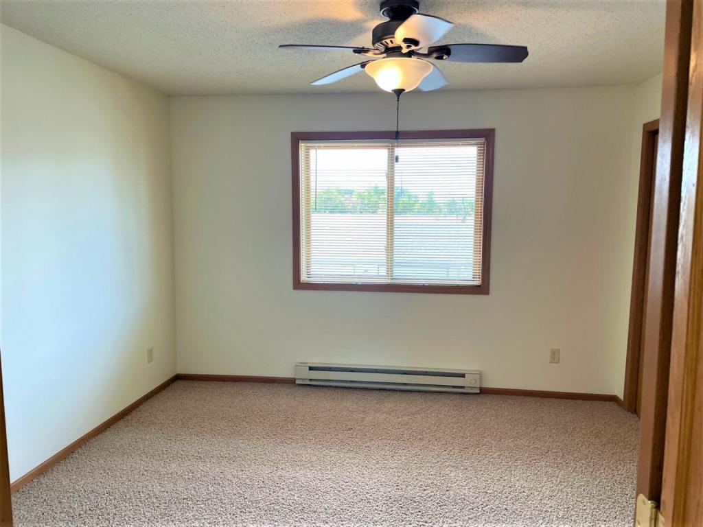 708 Angel Ct - Photo 4 of 6