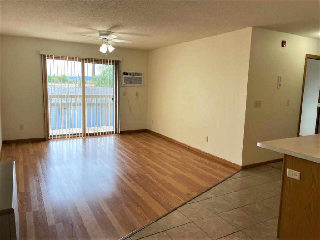 708 Angel Ct - Photo 2 of 6