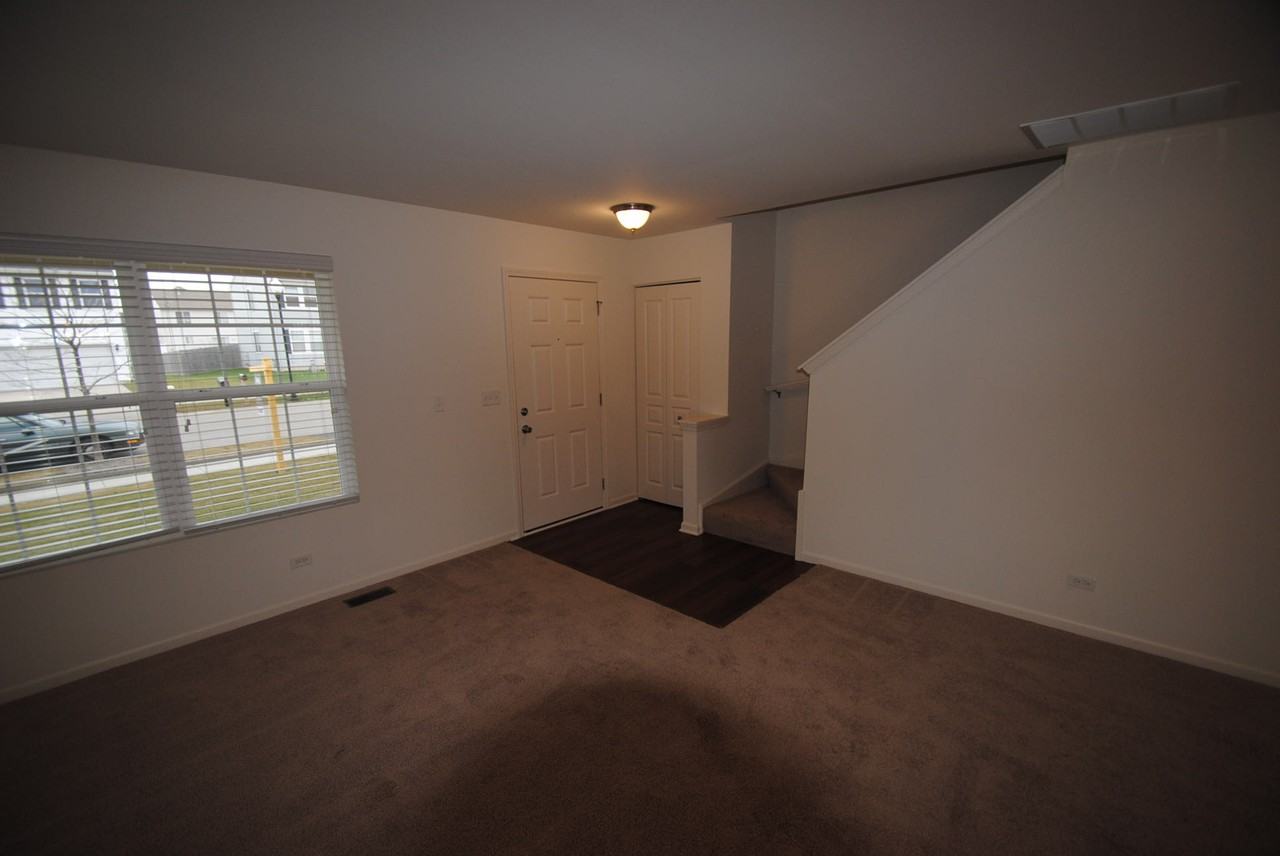 39916 Walton Ln - Photo 2 of 12