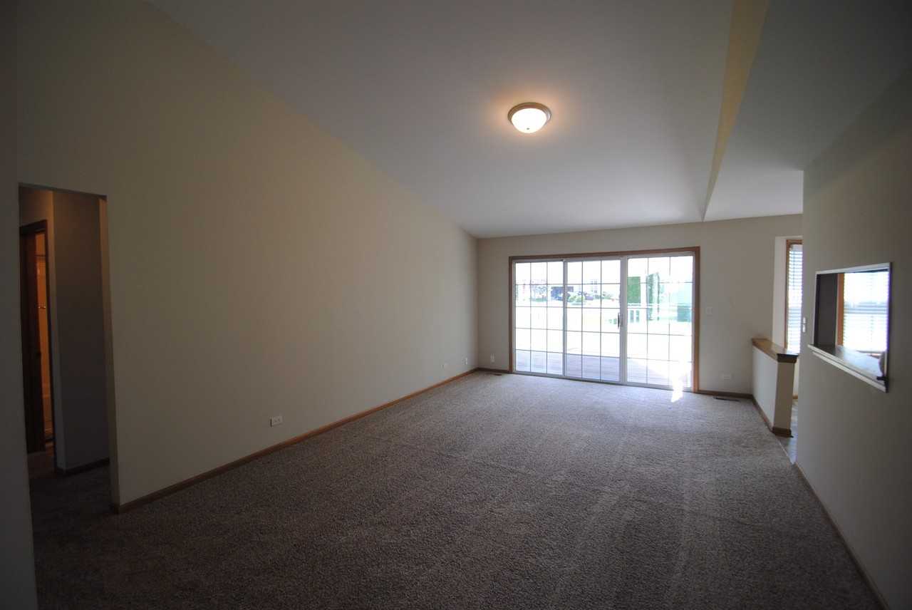 3210 W Blaine Ct - Photo 3 of 14