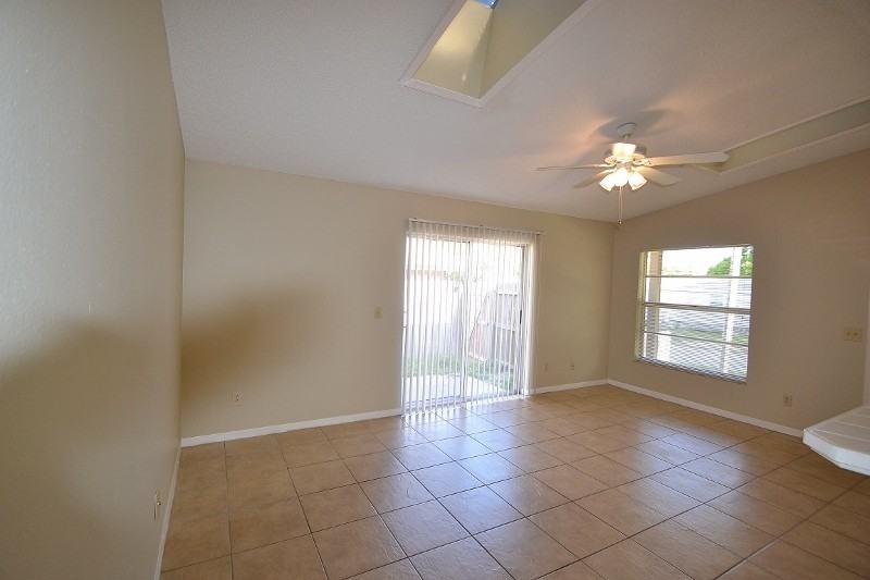 1007 Braginton St - Photo 3 of 11