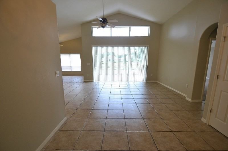 5422 Twin Creeks Dr - Photo 3 of 12