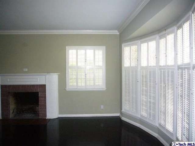 565 Gerona Ave - Photo 2 of 17