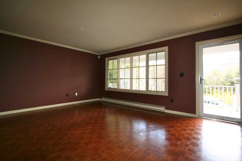 121 Preston Rd - Photo 3 of 12