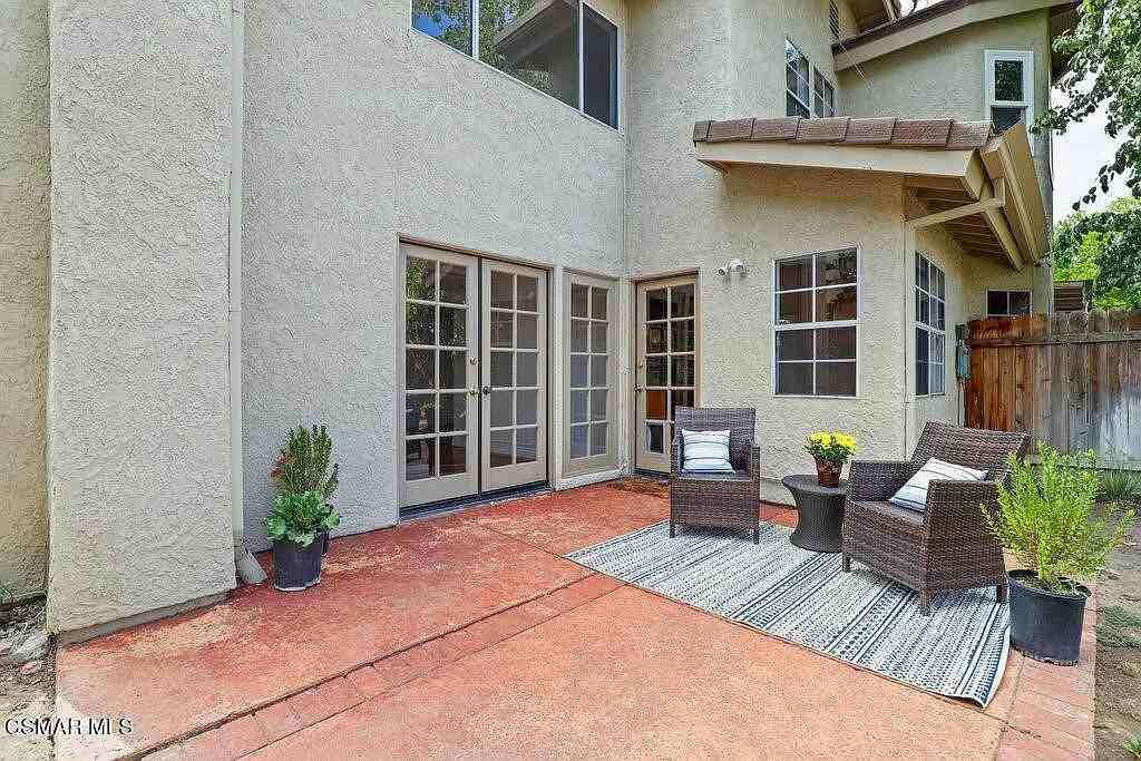 30450 Passageway Place - Photo 2 of 17