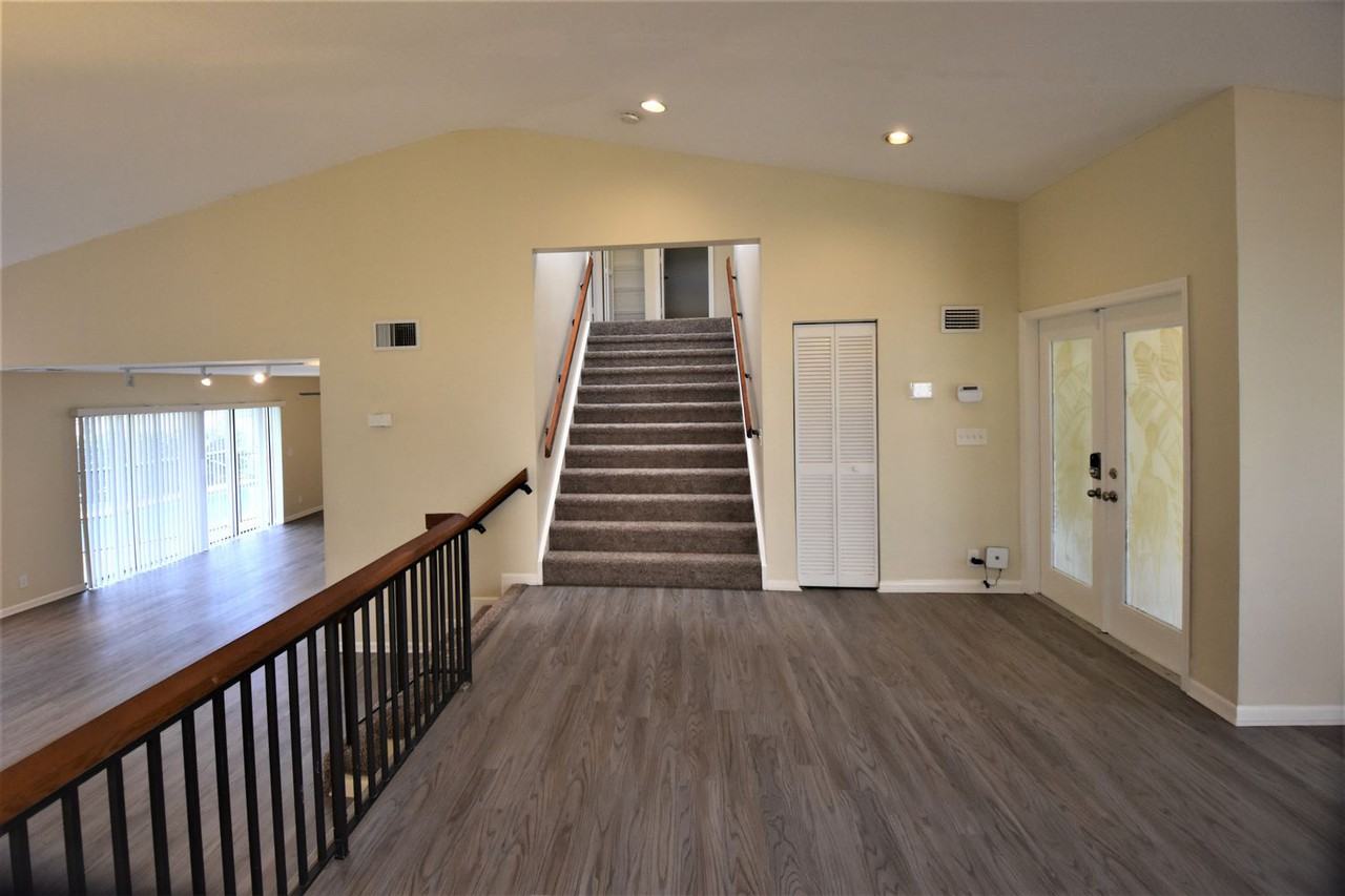 6411 Nw 50th St - Photo 3 of 14