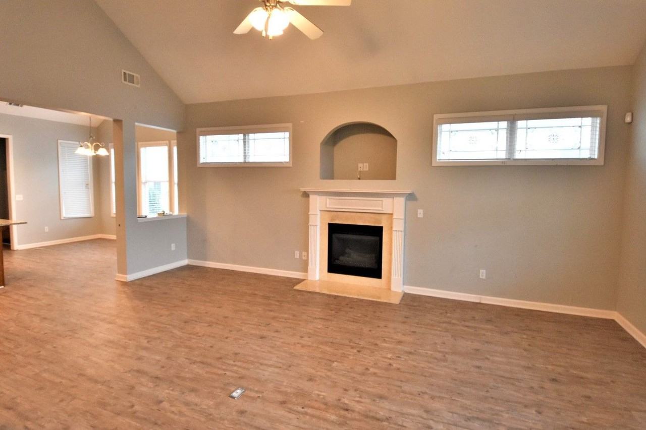 2973 Nairn Ct - Photo 2 of 11