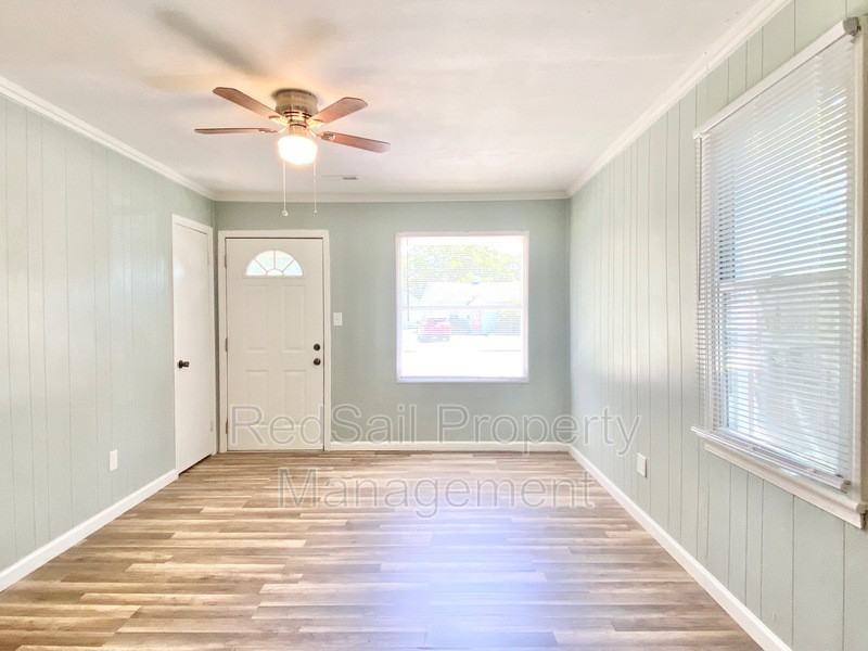 347 Shawen Dr - Photo 2 of 14