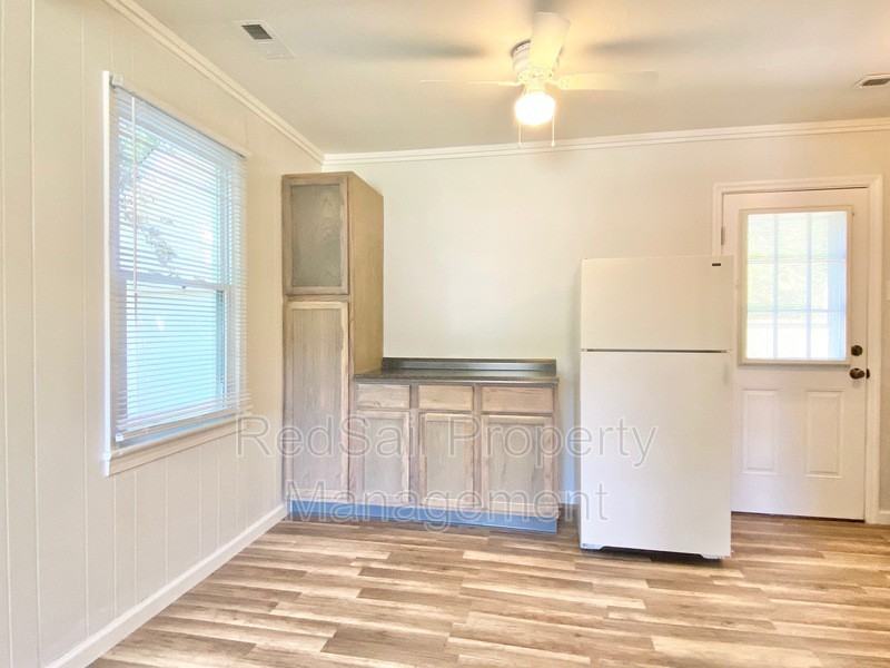 347 Shawen Dr - Photo 3 of 14