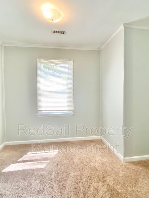 347 Shawen Dr - Photo 7 of 14