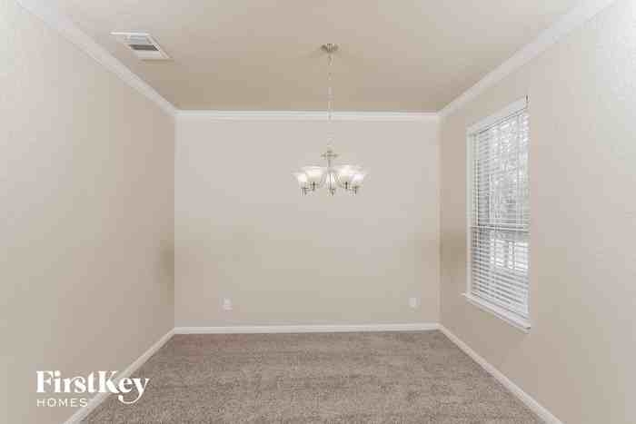 1715 Cedric Ln - Photo 3 of 14