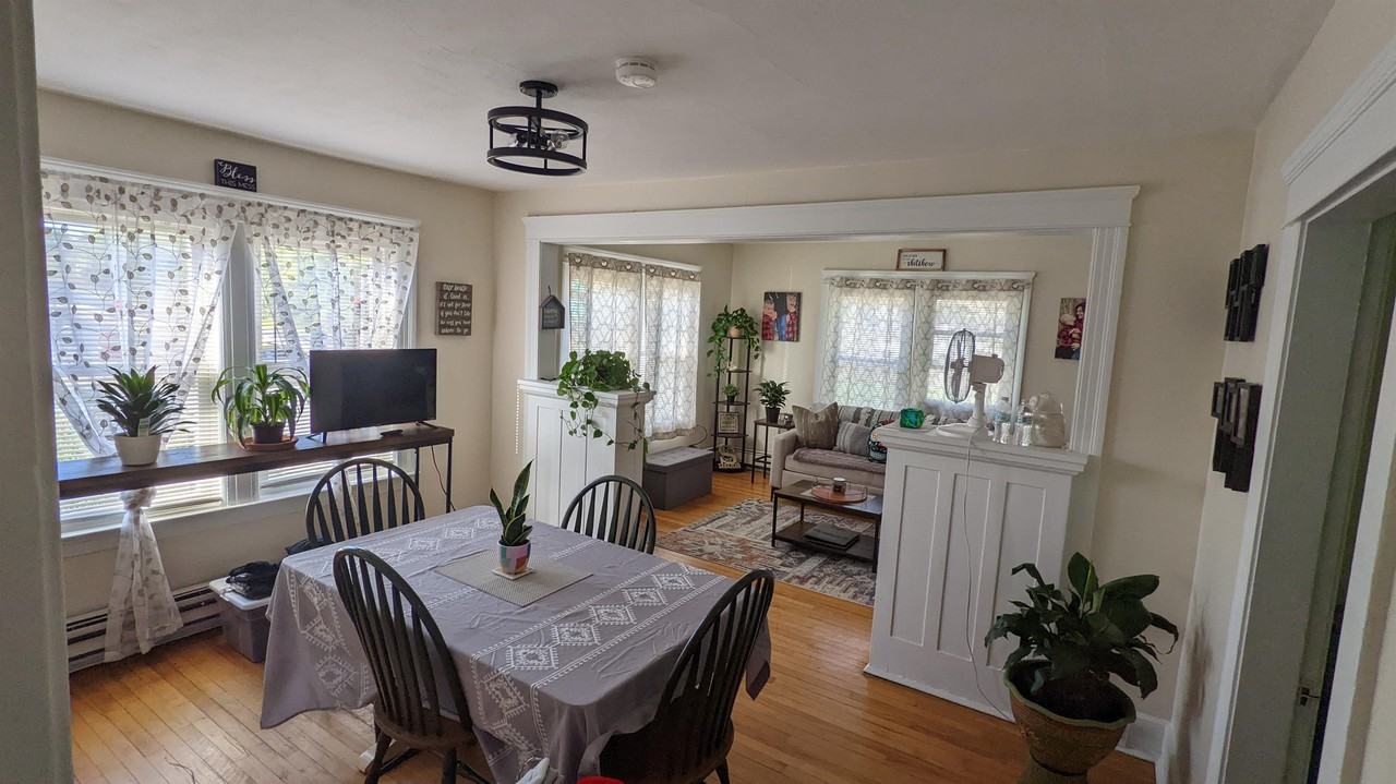 328 Brooks St #2 - Photo 3 of 9