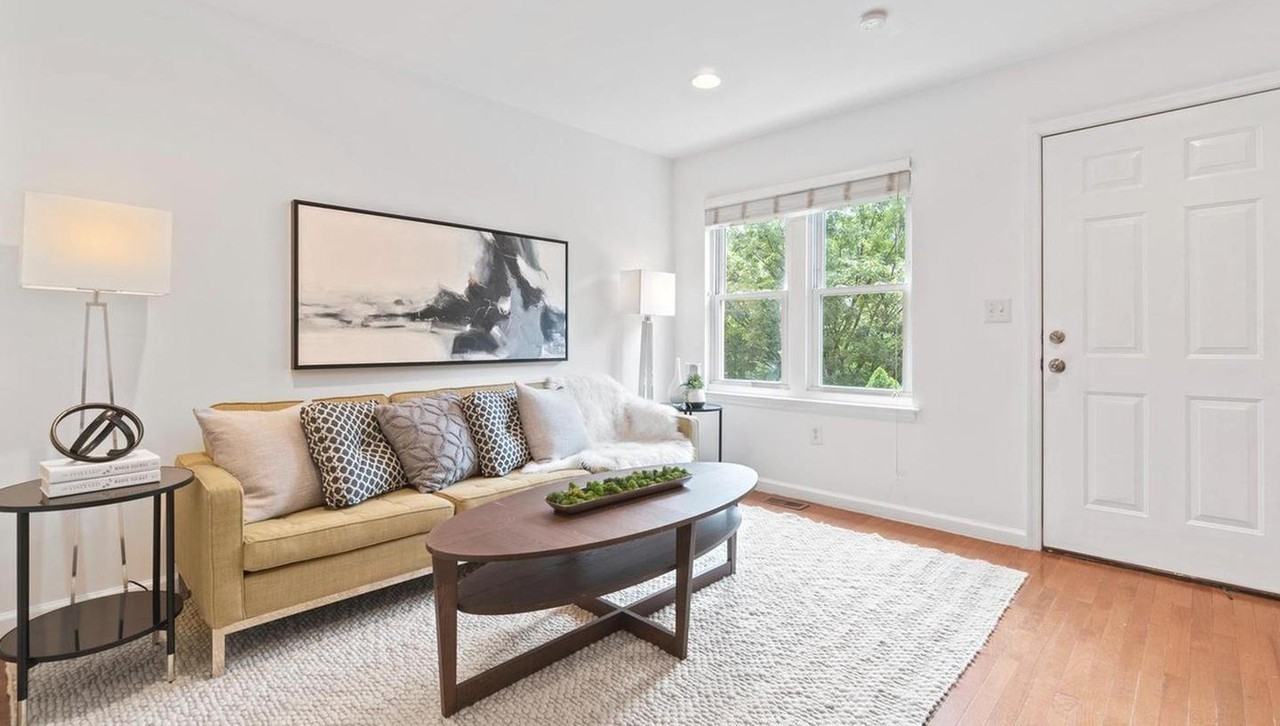 Bright Columbia Heights townhouse by dining & U Street Metro Apartments