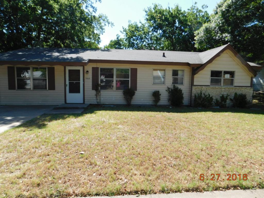 1005 S 19th St - Photo 2 of 35