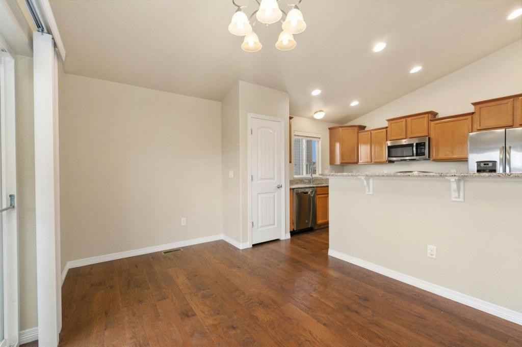 422 Tahoe Drive - Photo 7 of 20