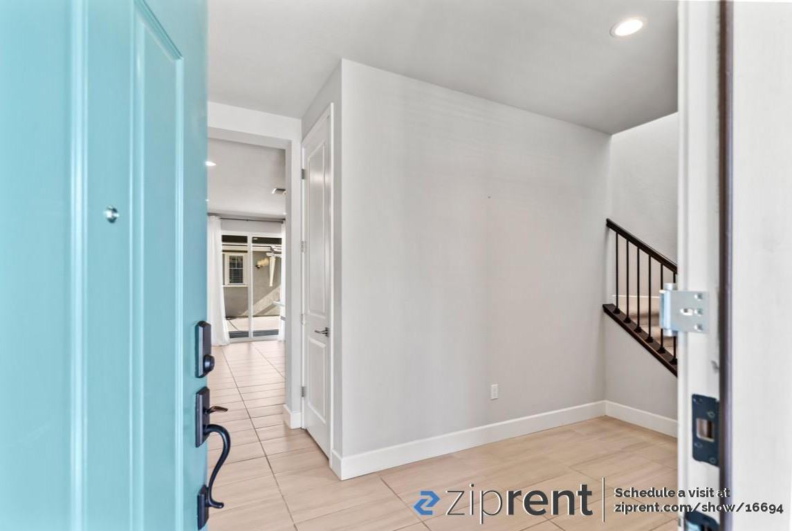 1428 S Wilshire Ave - Photo 3 of 28