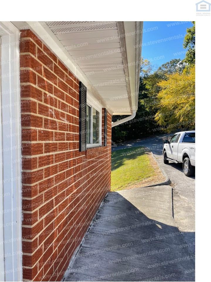 2302 Barbara Ln #R4 - Photo 3 of 21