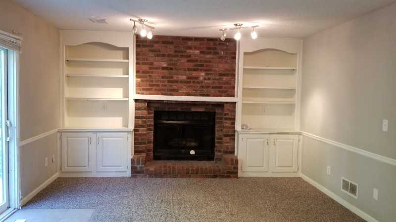 213 S Brittany St - Photo 4 of 14