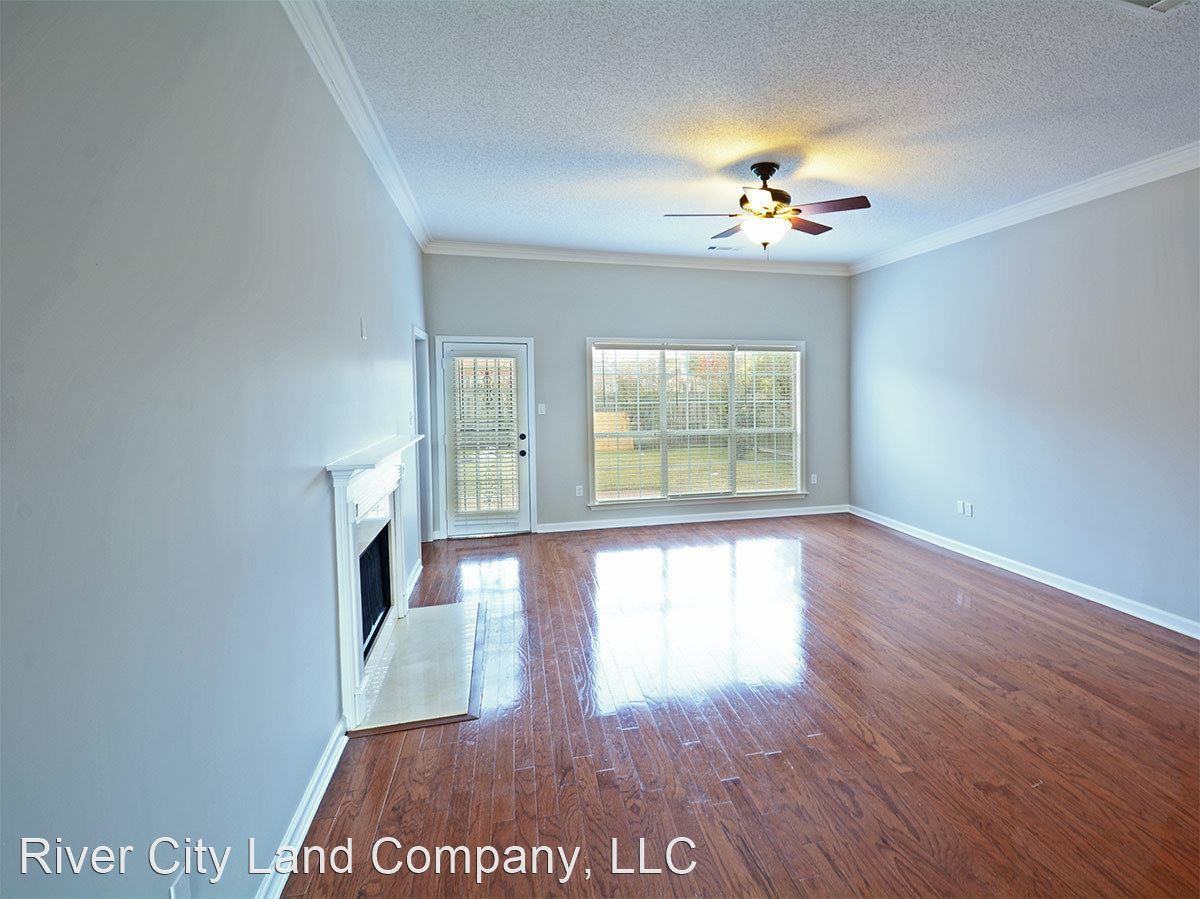 8784 Overcup Oaks Dr - Photo 3 of 11