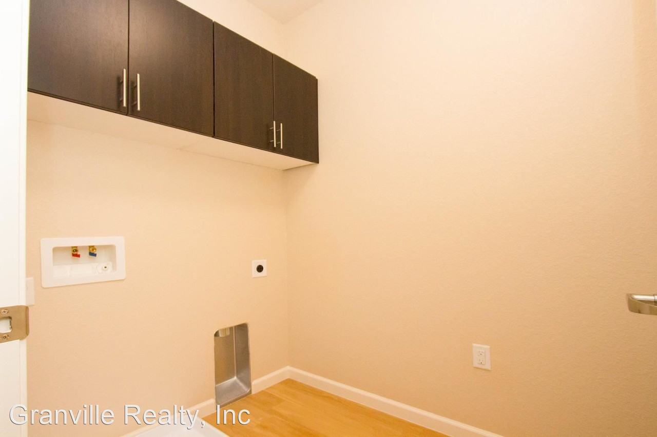 Crichton Place on L Street 1702 L. Street - Photo 3 of 10