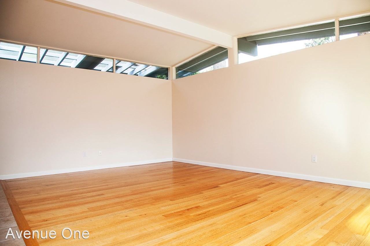 12645 Se 27th St - Photo 3 of 23