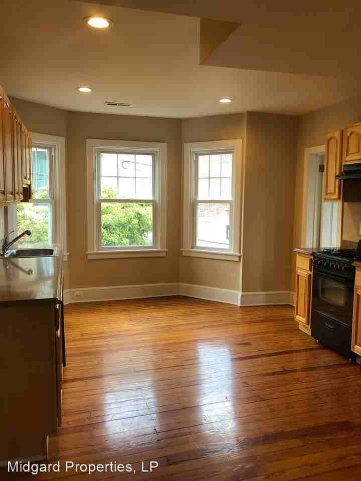 122 York Road - Photo 3 of 14