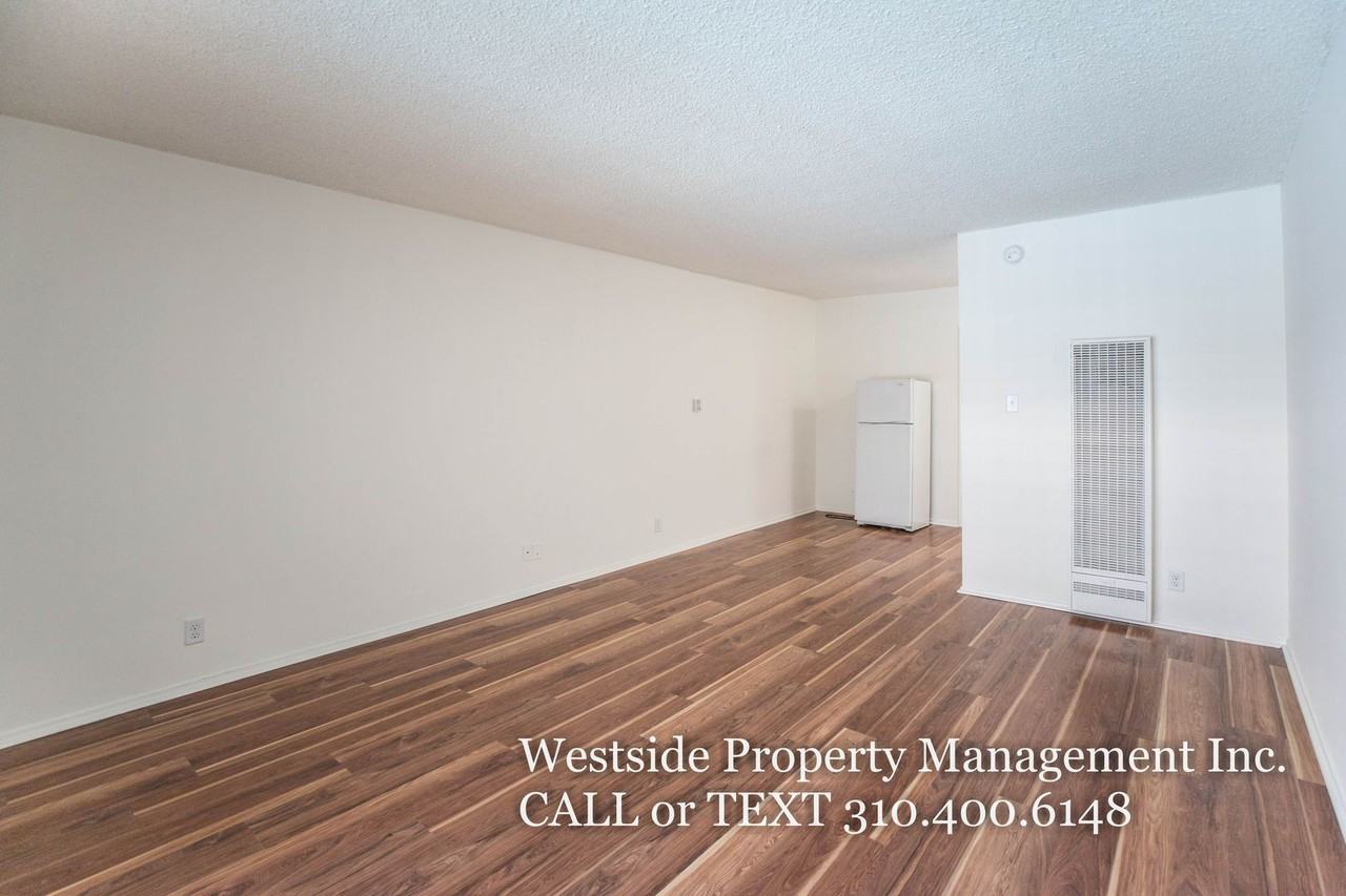 12520 Pacific Ave. - Photo 2 of 9