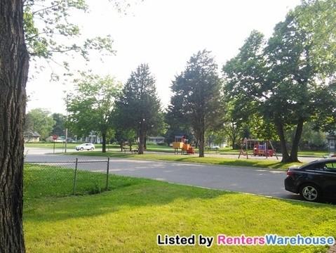 1136 Holley Ave - Photo 2 of 15