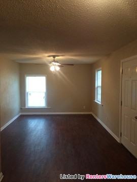 2116 Housley Dr - Photo 2 of 8