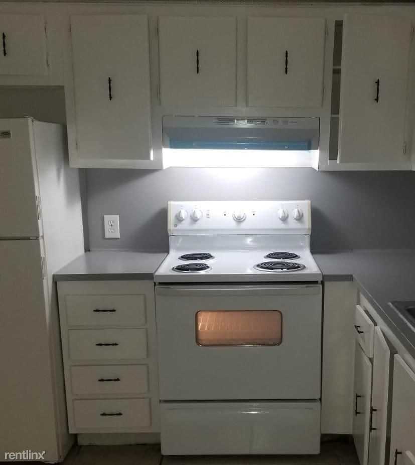 7001 NW 15th Ave - Photo 3 of 7