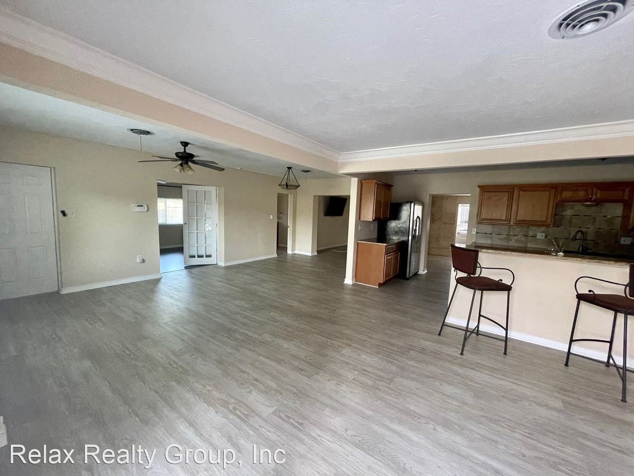 2060 Sunnyside Pl - Photo 3 of 15