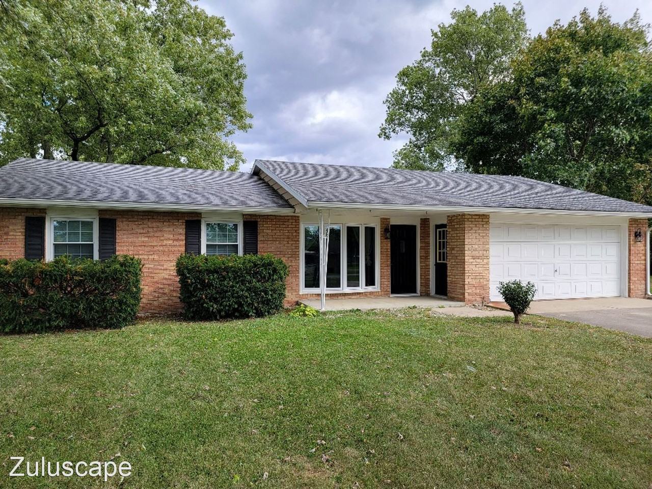 7700 N Lynn St - Photo 2 of 17