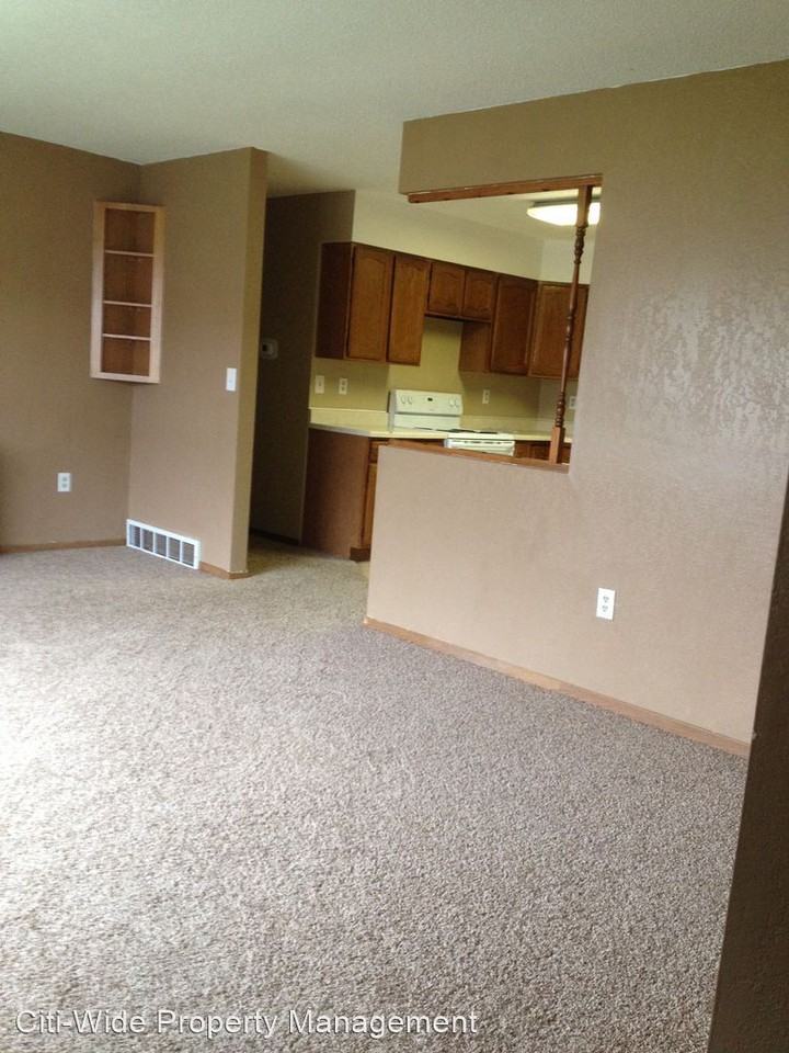 207/209 17th St SE - Photo 3 of 11