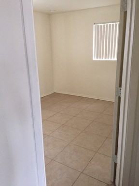 2761 W Mossman Rd - Photo 2 of 14