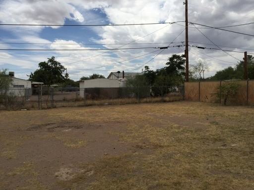 2761 W Mossman Rd - Photo 3 of 14