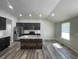 featured image of 613 S Southgate