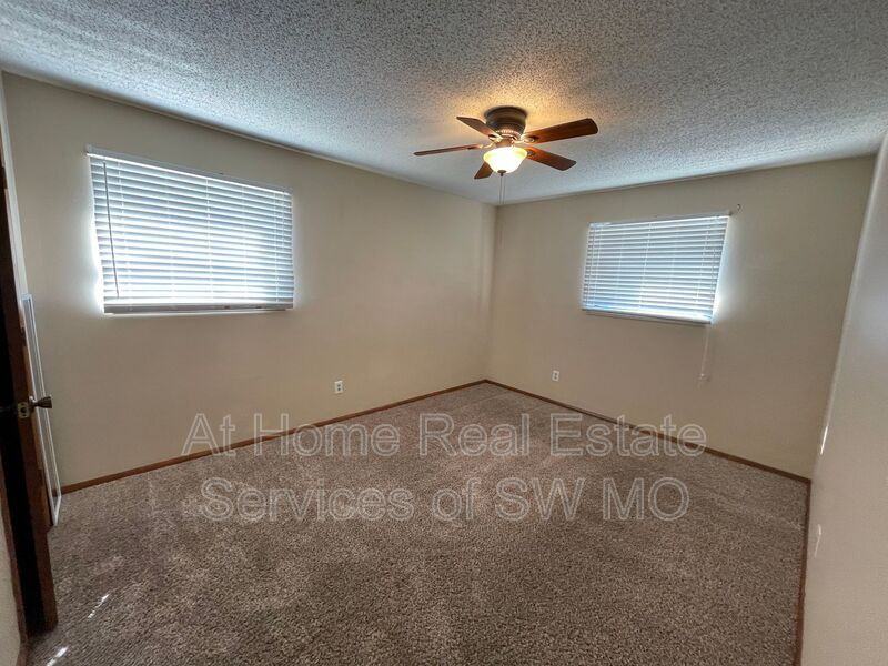 2862 S Rogers Ave #2 - Photo 2 of 7